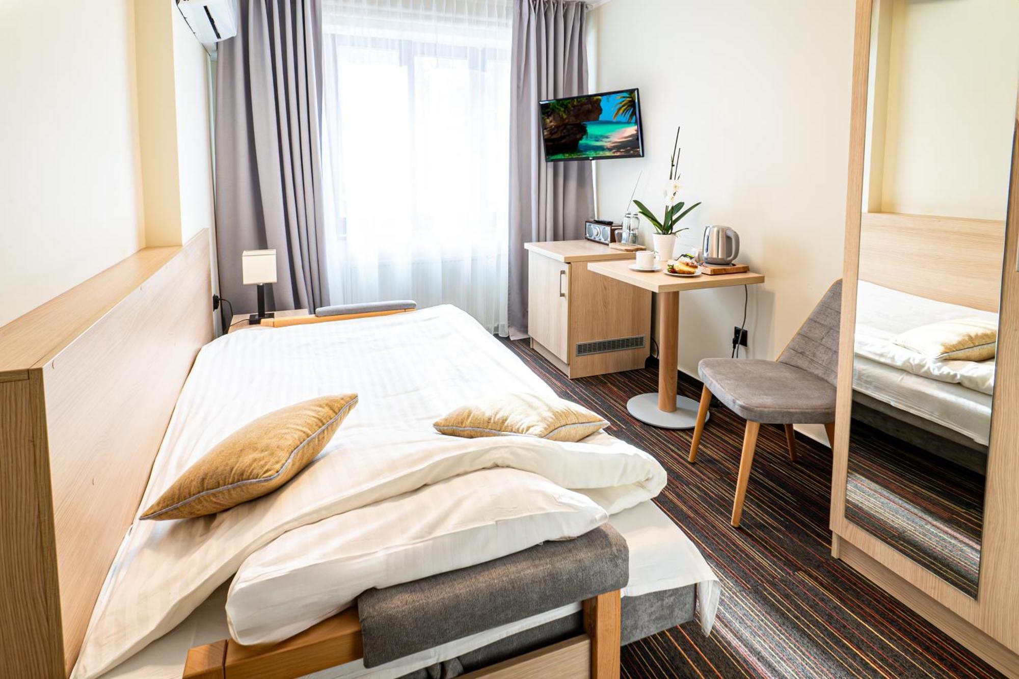 Hotel Osrodek Szkoleniowo-Wypoczynkowy "Lesnik" Ustka Zewnętrze zdjęcie