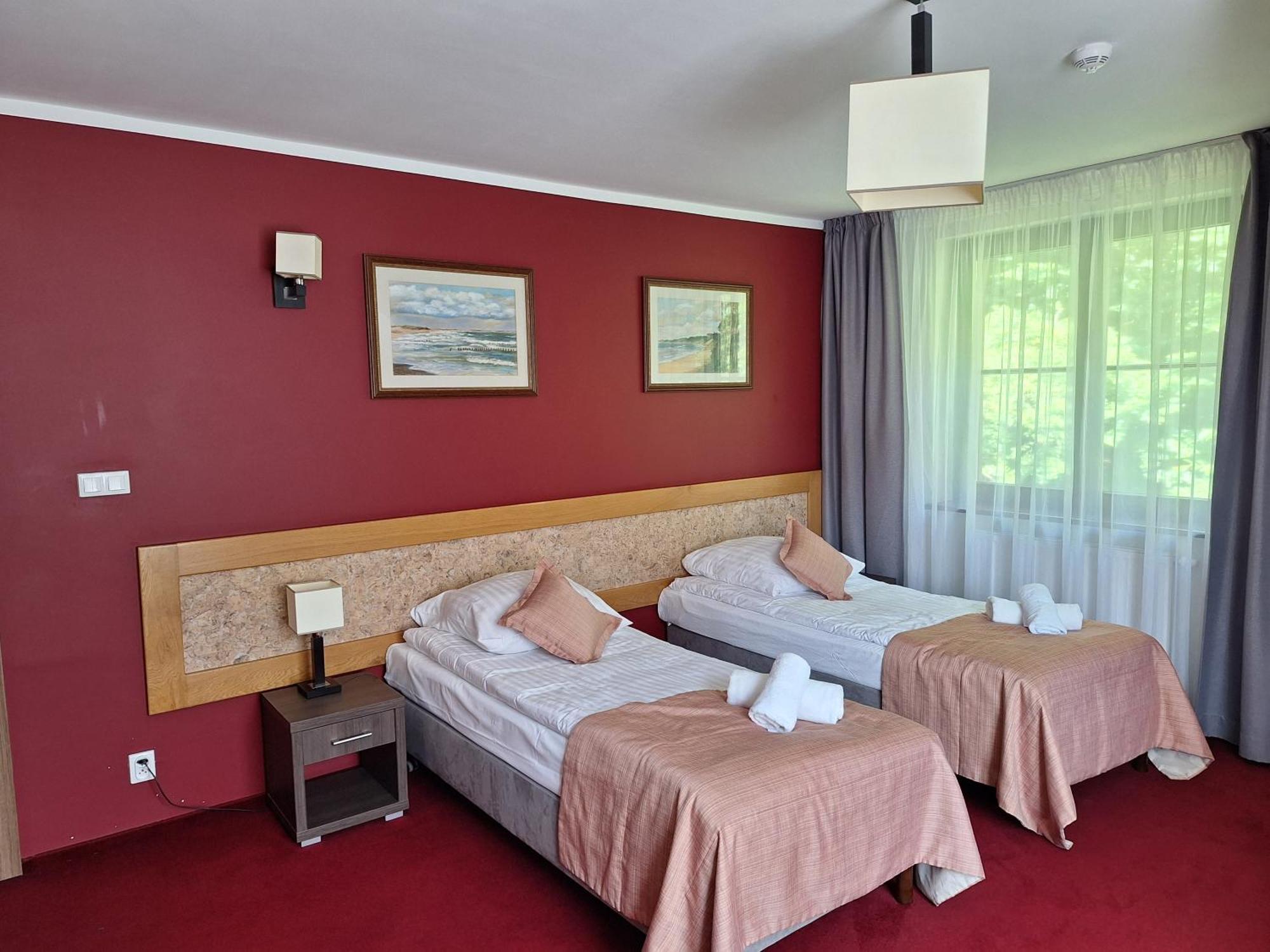 Hotel Osrodek Szkoleniowo-Wypoczynkowy "Lesnik" Ustka Zewnętrze zdjęcie