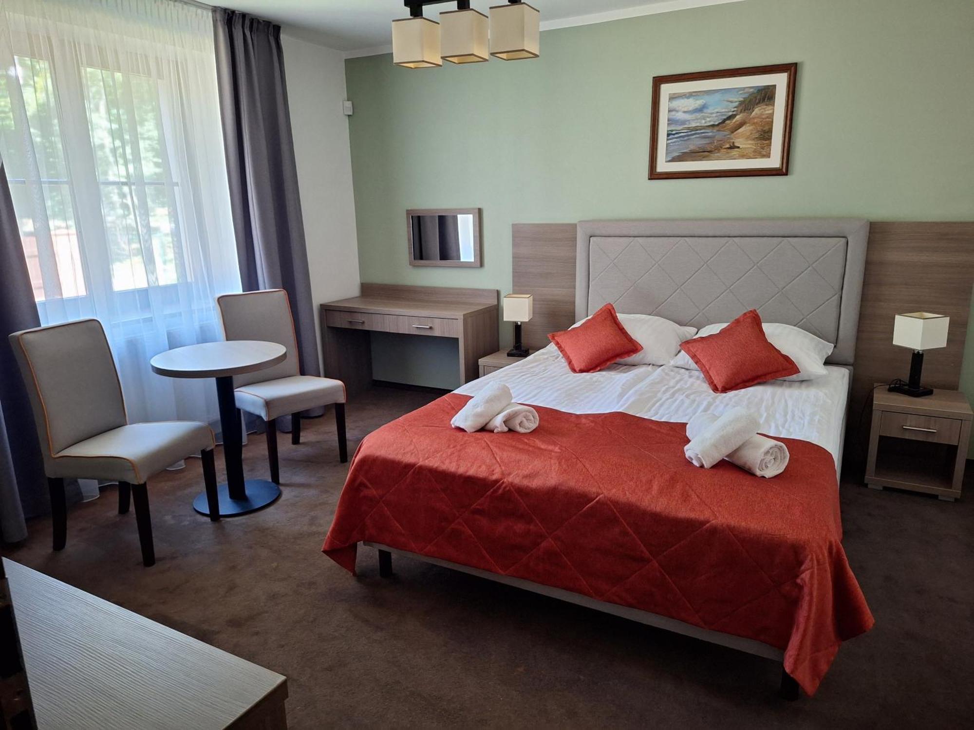Hotel Osrodek Szkoleniowo-Wypoczynkowy "Lesnik" Ustka Zewnętrze zdjęcie