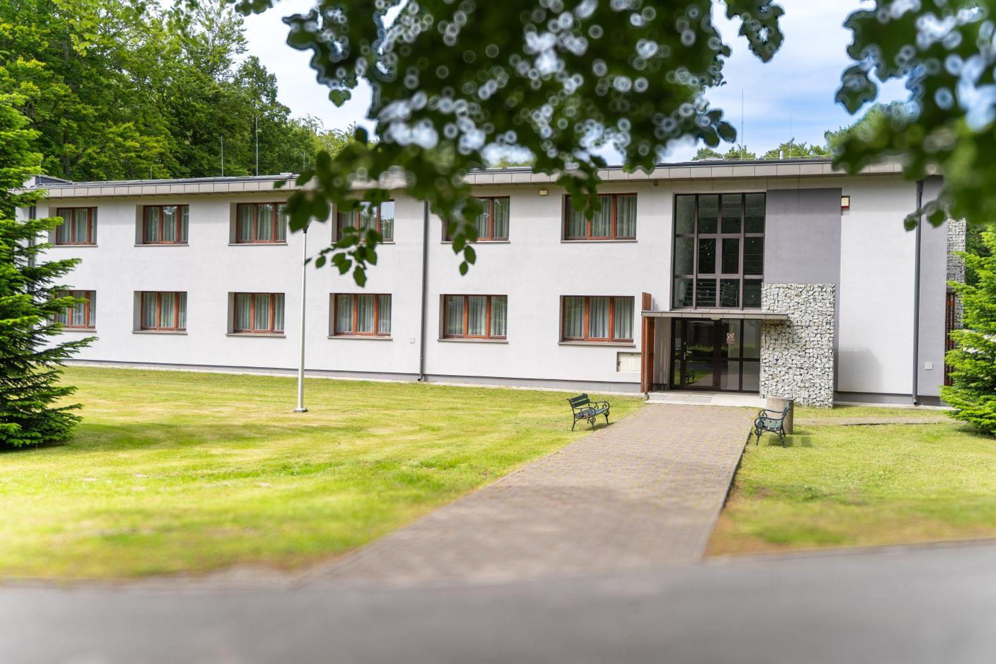 Hotel Osrodek Szkoleniowo-Wypoczynkowy "Lesnik" Ustka Zewnętrze zdjęcie